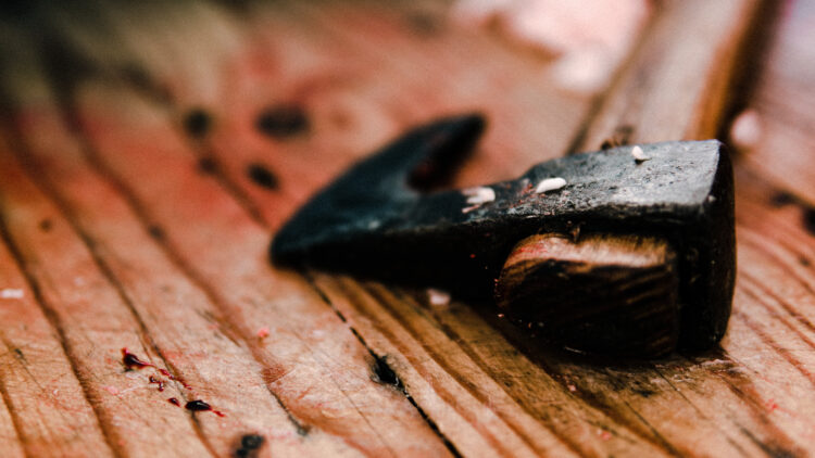 Exploring Romania’s Rich Cultural Heritage: A fascinating insight into the ancient tradition of pig slaughtering during the winter holidays